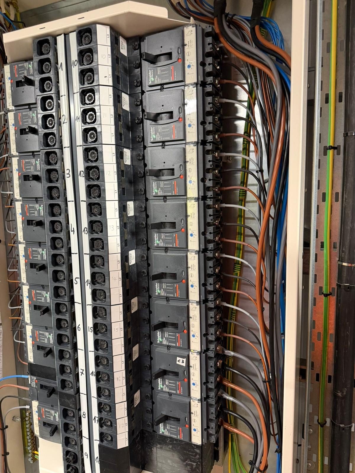 Lutrom Engineering workshop photo